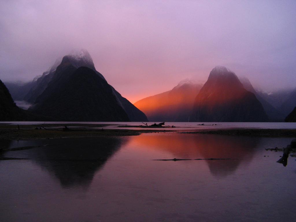 Alpine Rock B&B Te Anau Exterior foto